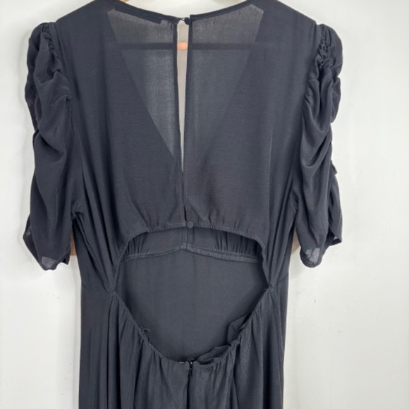 NWT Abercrombie Cinch Sleeve Cut Out Midi Dress L Black LBD Wedding Holiday Chic - Picture 7 of 15